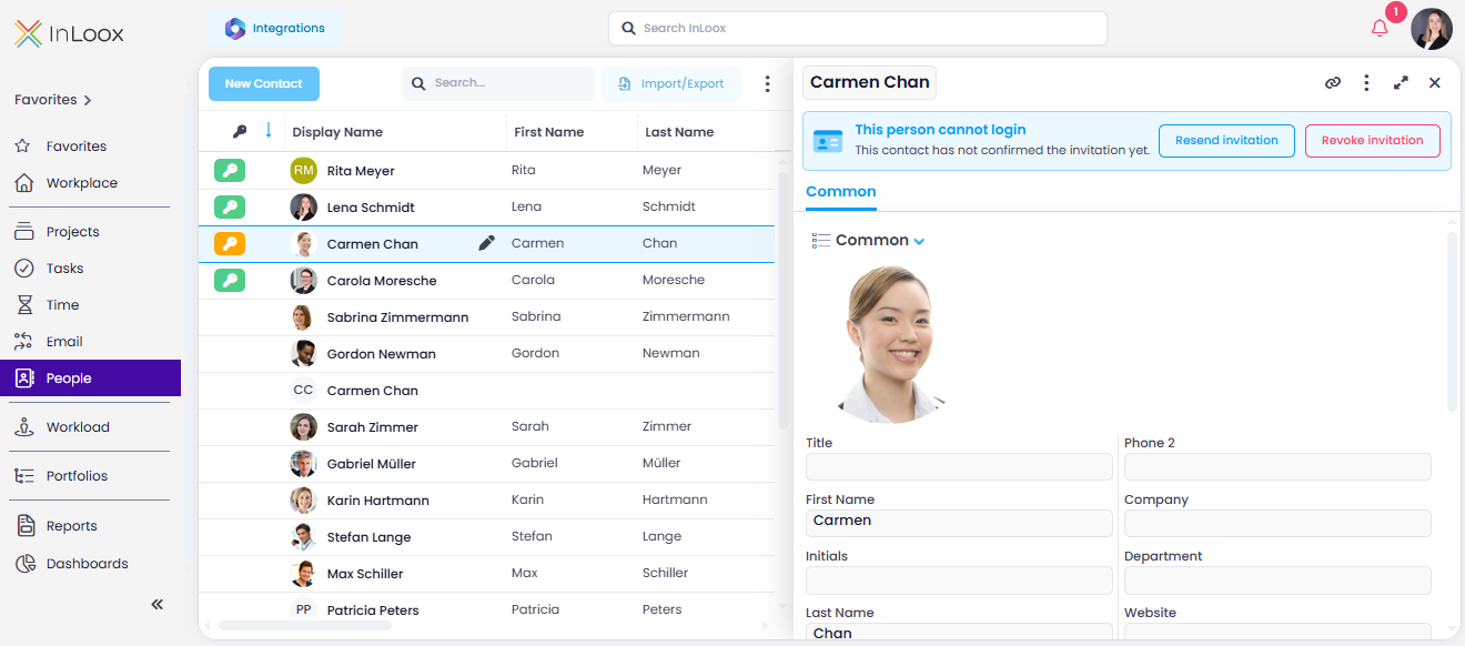 People list with invitation status icons